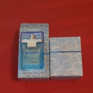Versace Eau Fraiche Eau de Toilette - Light Blue For Men Two Piece